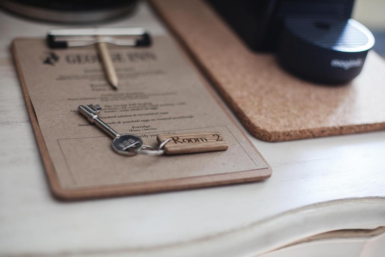 The George Inn Barford St Michael Luaran gambar A room key