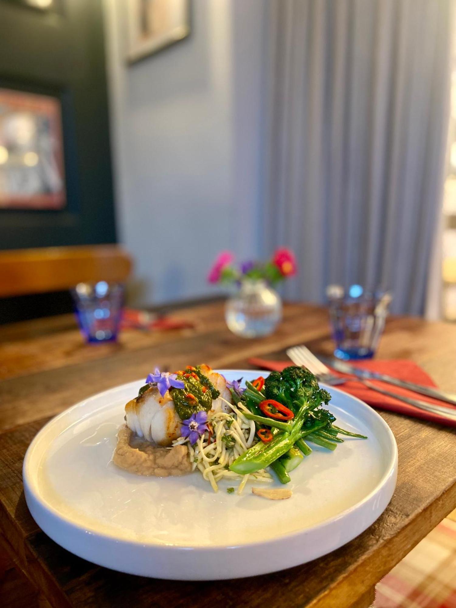 The George Inn Barford St Michael Luaran gambar A plate of food at the restaurant