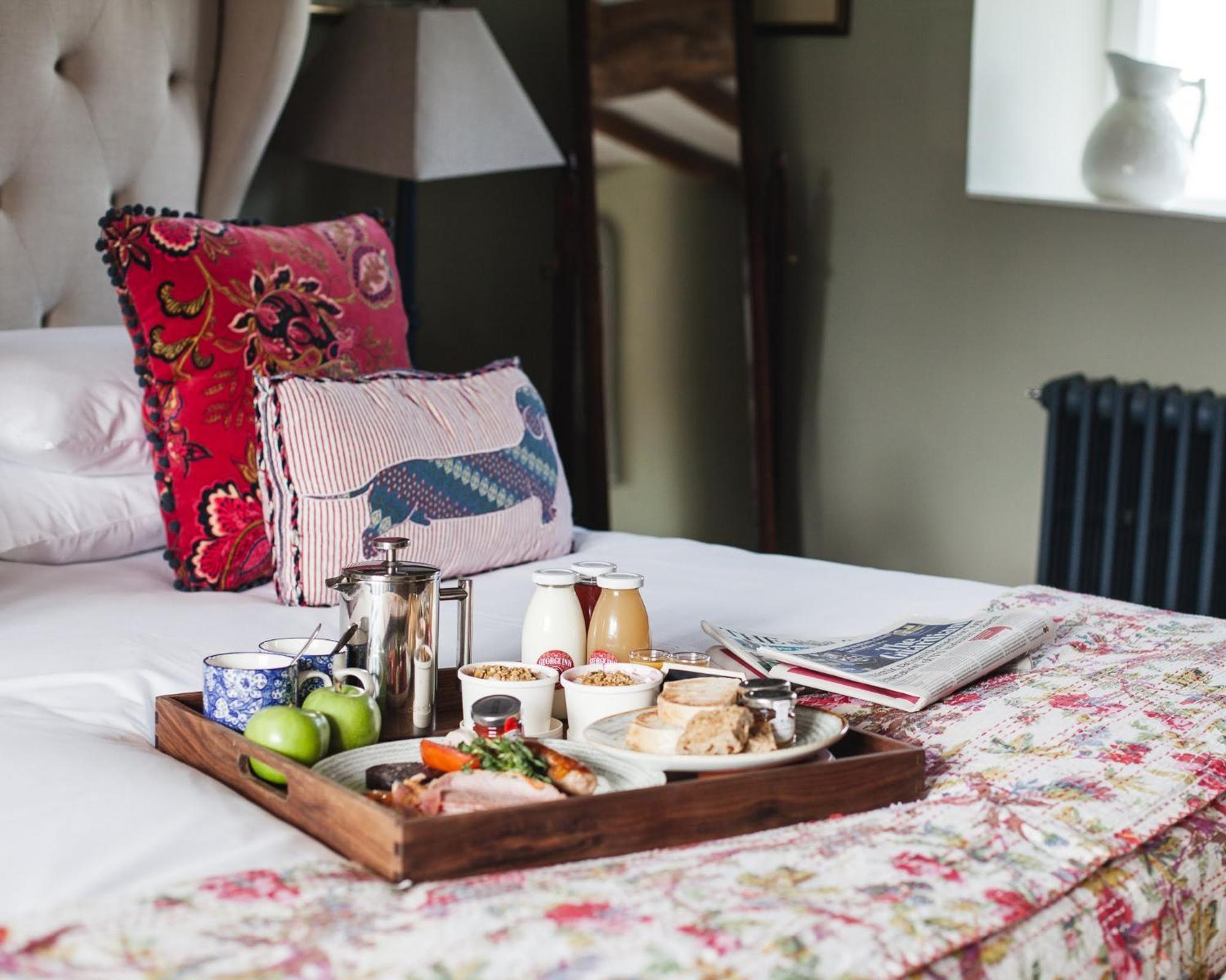 The George Inn Barford St Michael Luaran gambar Breakfast in bed