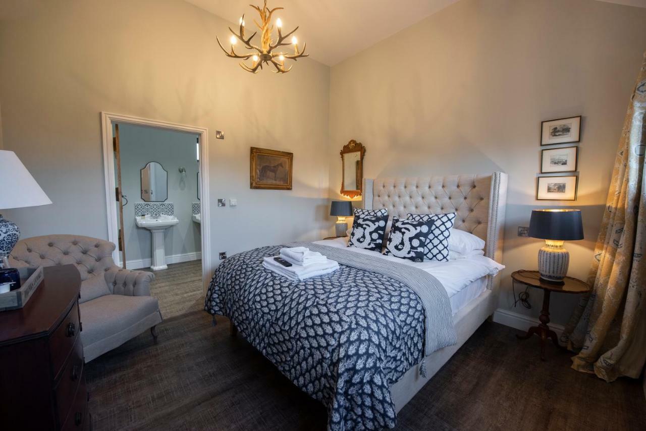 The George Inn Barford St Michael Luaran gambar The Blue Room